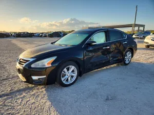 Nissan Altima 2.5L 4 2015