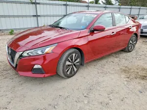 Nissan Altima 2.5L 4 2021