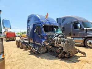 Freightliner Cascadia 14.8L 6 2015