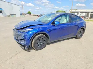 Tesla Model Y 2025