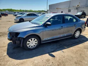 Volkswagen Jetta 2L 4 2015