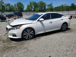Nissan Altima 2.5L 4 2021