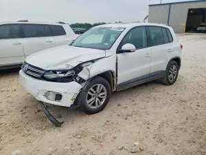 Volkswagen Tiguan 2.0L 4 2013
