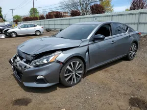 Nissan Altima 2.5L 4 2020