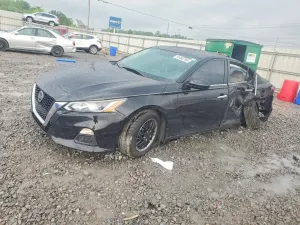 Nissan Altima 2.5L 4 2020