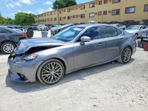 Lexus IS 2.0L 4 2016