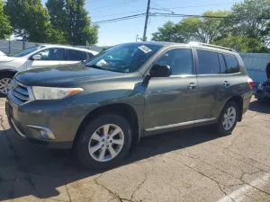 Toyota Highlander 2.7L 4 2013