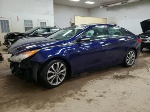 Hyundai Sonata 2.0L 4 2013