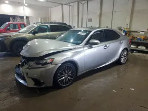 Lexus IS 2.0L 4 2016