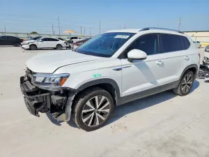 Volkswagen Taos 1.5L 4 2024