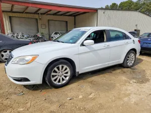 Chrysler 200 2.4L 4 2011