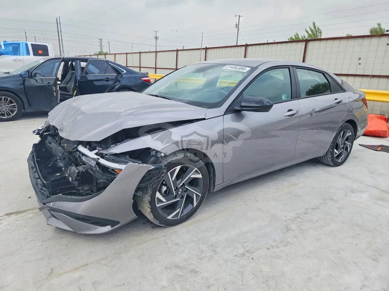 Hyundai Elantra 2.0L 4 2025