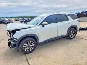 Nissan Pathfinder 3.5L 6 2024
