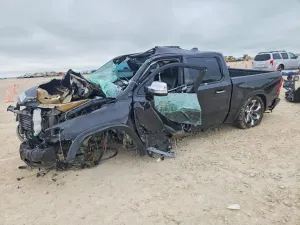 RAM 1500 5.7L 8 2019