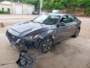 Nissan Altima 2.5L 4 2021