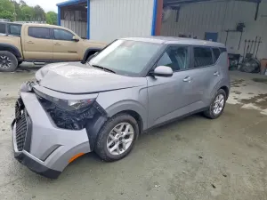 Kia Soul 2.0L 4 2025