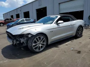 Ford Mustang 5.0L 8 2015