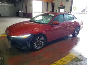 Hyundai Elantra 2.0L 4 2025