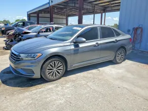 Volkswagen Jetta 1.4L 4 2019