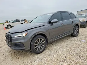 Audi Q7 2.0L 4 2023