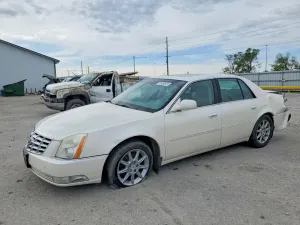 Cadillac DTS 4.6L 8 2011