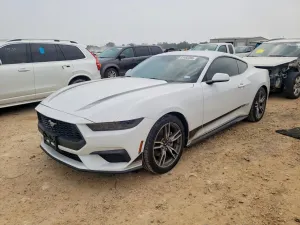 Ford Mustang 2.3L 4 2025
