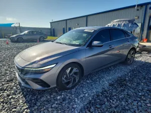 Hyundai Elantra 2.0L 4 2024