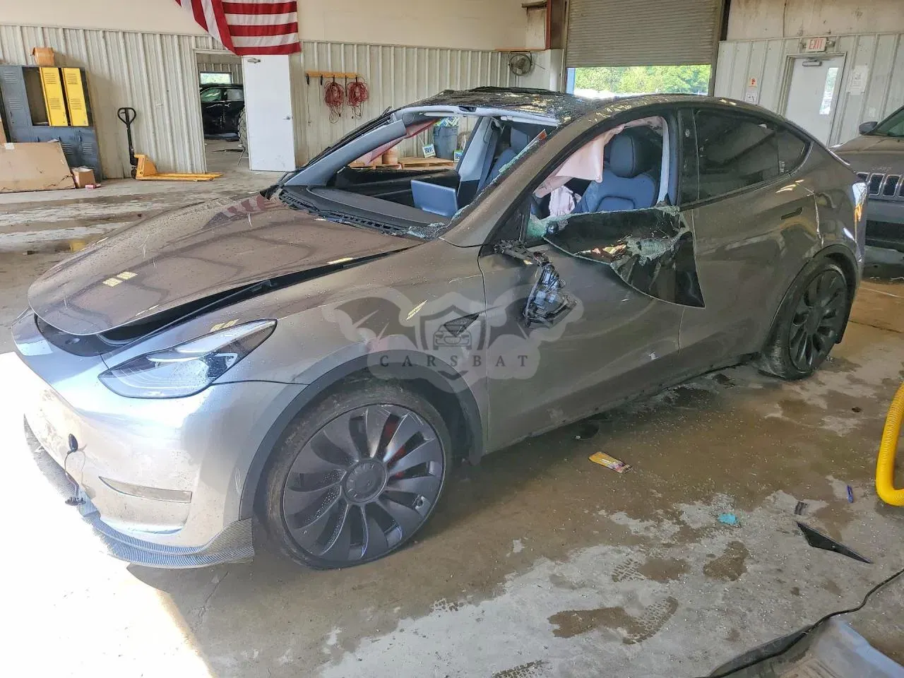 Tesla Model Y 2025