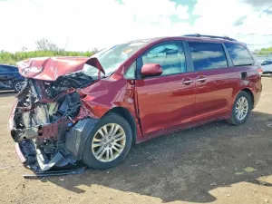 Toyota Sienna 3.5L 6 2012