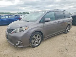 Toyota Sienna 3.5L 6 2011