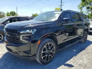 Chevrolet Suburban 5.3L 8 2023