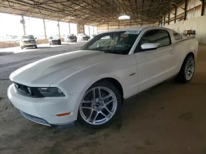 Ford Mustang 5.0L 8 2012