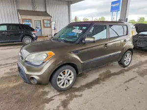 Kia Soul 2.0L 4 2013