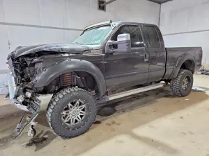 Ford F-250 6.2L 8 2015
