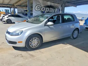 Volkswagen Golf 2.5L 5 2013