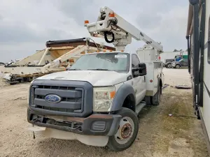 Ford F-450 6.7L 8 2013