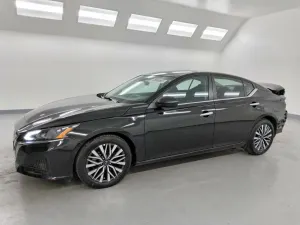 Nissan Altima 2.5L 4 2025