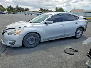 Nissan Altima 2.5L 4 2015