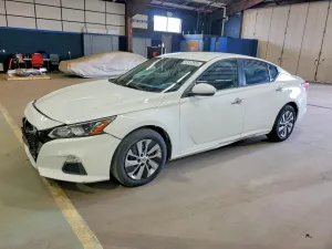 Nissan Altima 2.5L 4 2020