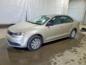 Volkswagen Jetta 2.0L 4 2012