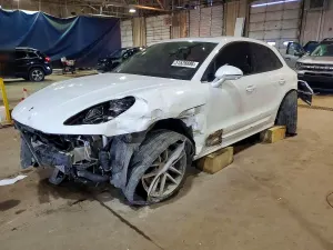 Porsche Macan 2.0L 4 2022