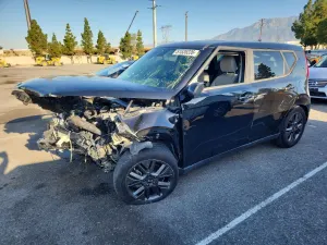 Kia Soul 2.0L 4 2020