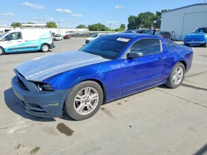 Ford Mustang 3.7L 6 2014