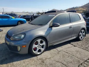 Volkswagen Golf 2.0L 4 2011