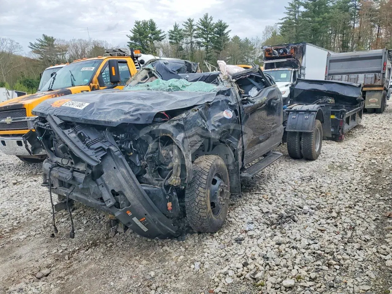 Ford F-350 6.7L 8 2025