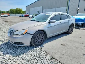 Chrysler 200 2.4L 4 2014