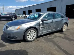 Chrysler 200 2.4L 4 2012