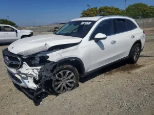 Mercedes-Benz GLC 2.0L 4 2024