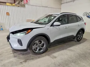 Ford Escape 2.0L 4 2025