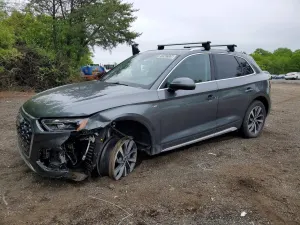 Audi Q5 2.0L 4 2024
